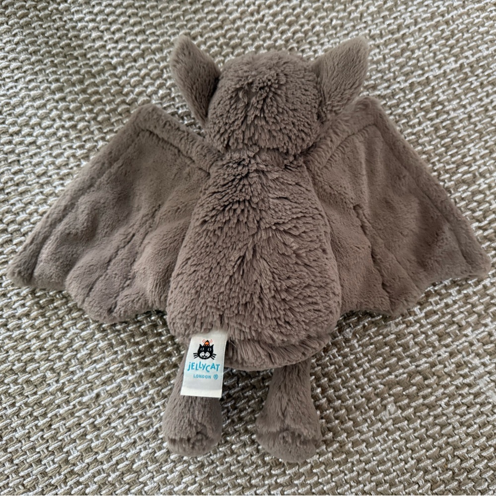 Retired Jellycat Bashful Bat Medium - Picture 3 of 4